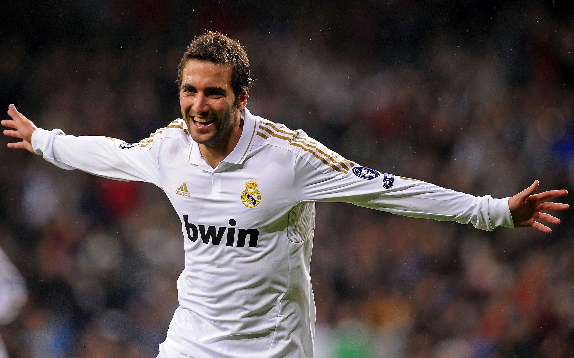 北欧神话的终结？亚特兰大精密战术如何全面压制芬兰足球的欧冠梦想