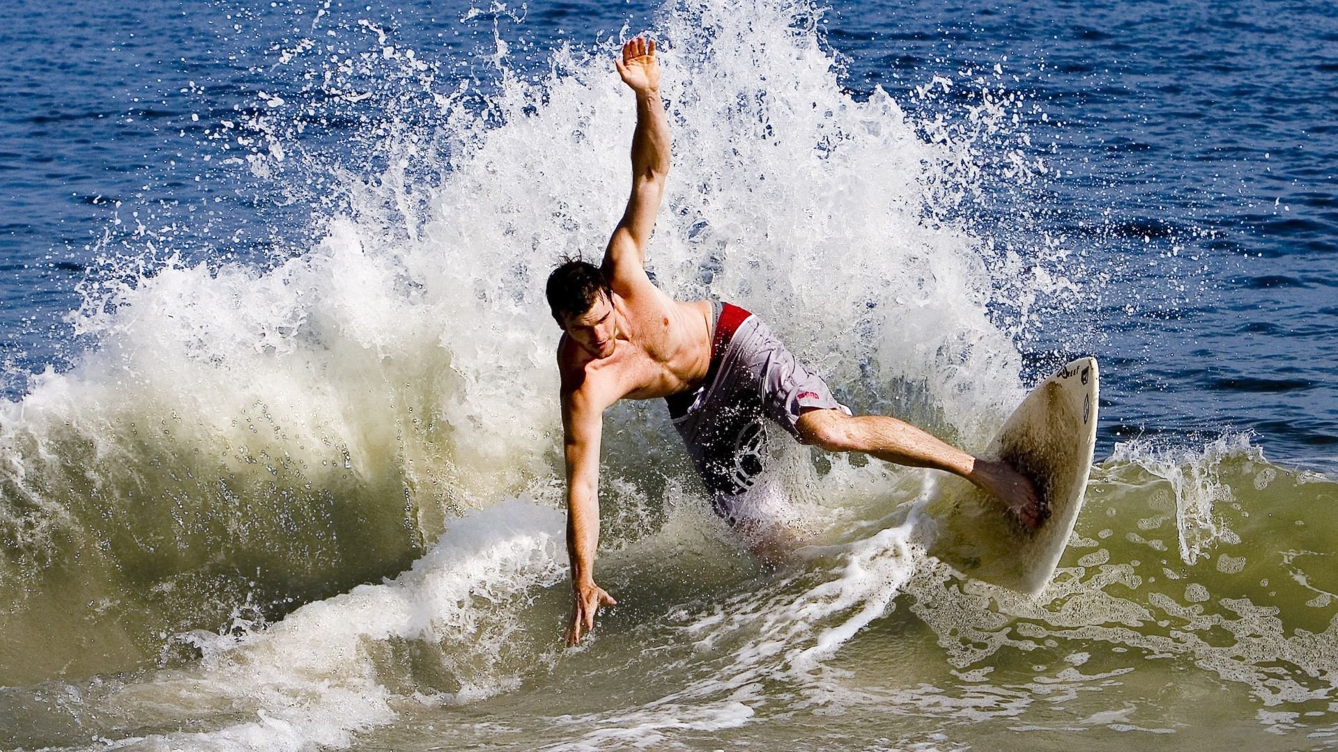 开云体育官方网站-格纳布里爆发点燃战火，澳大利亚闪电战速胜伊朗的背后逻辑